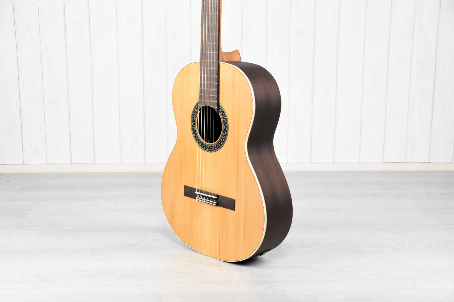 Alhambra 1C HT EZ - Semi akoestische klassieke gitaar