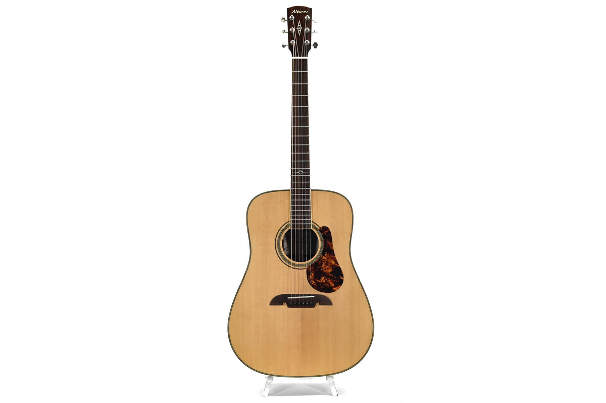 Alvarez MD70EBG Masterworks dreadnought