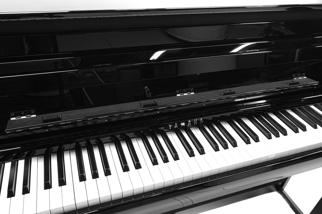 Yamaha CLP785 PE Zwart Hoogglans