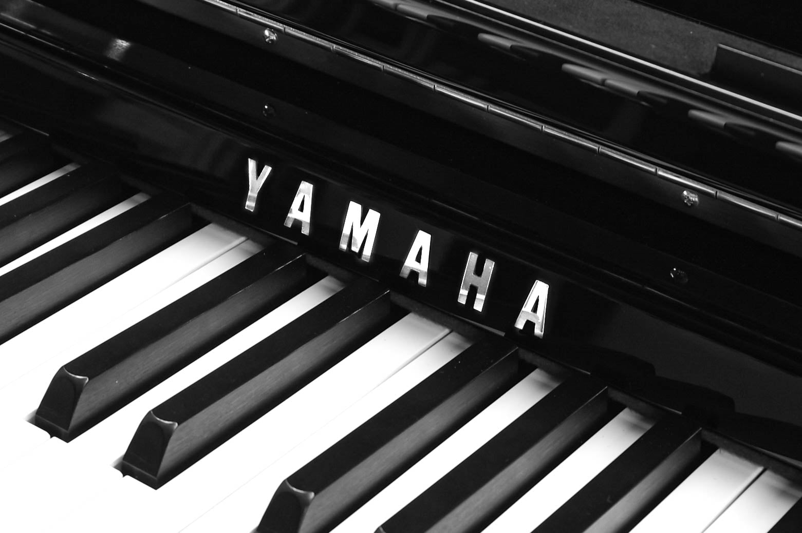Yamaha CLP785 PE Zwart Hoogglans
