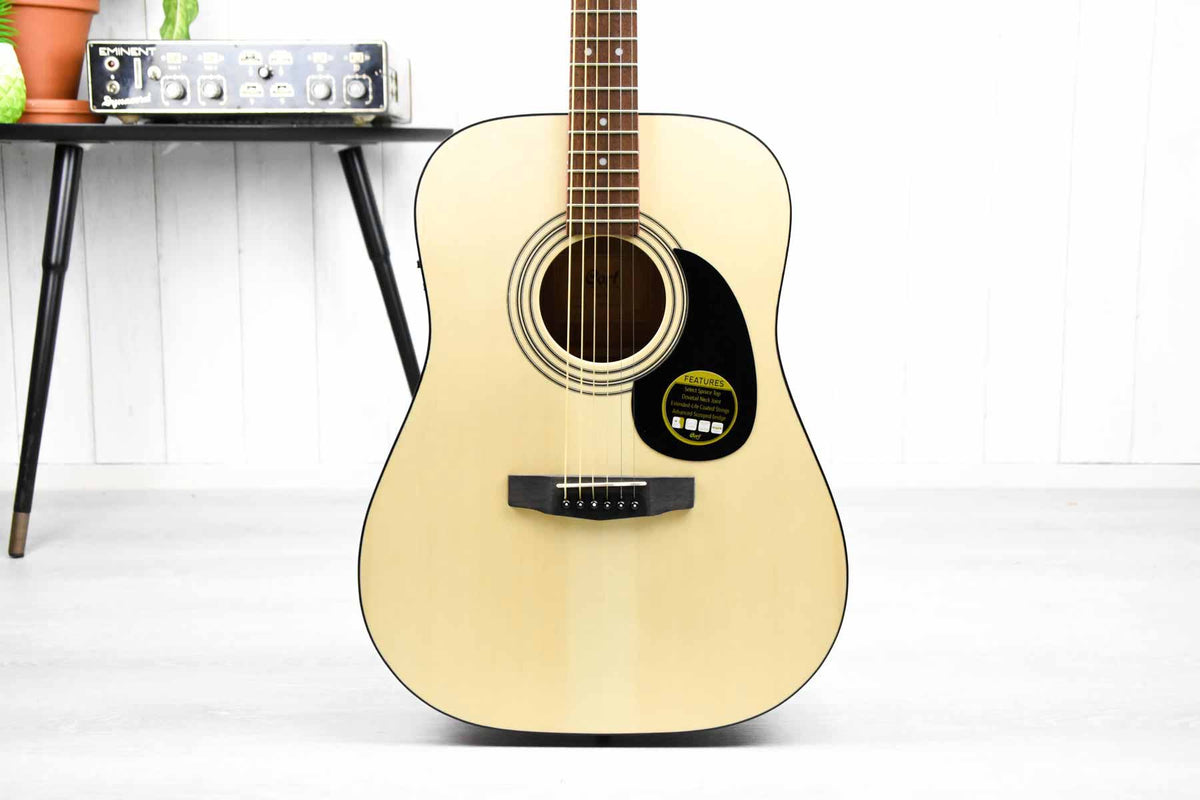 Cort AD810E-OPN semi-akoestische western gitaar naturel