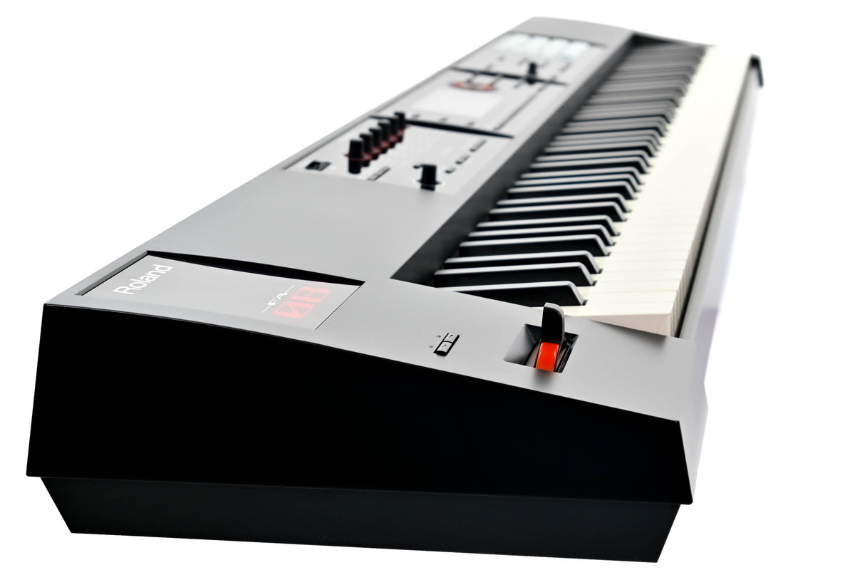 Roland FA-08 Occasion