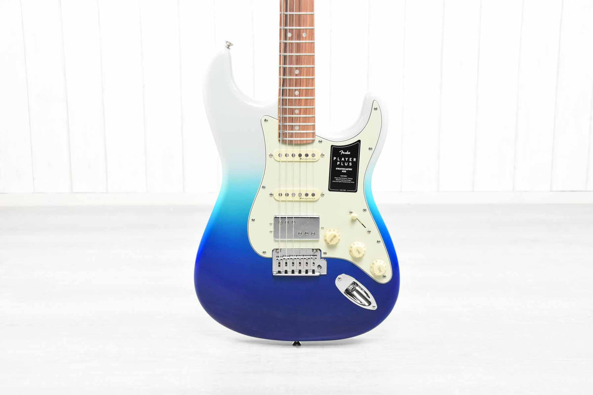 Fender Player Plus Stratocaster HSS Belair Blue PF