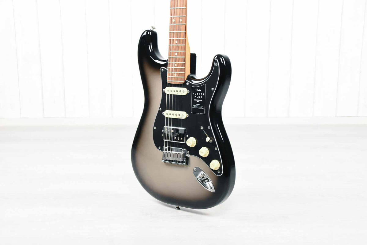 Fender Player Plus Stratocaster HSS Silverburst PF