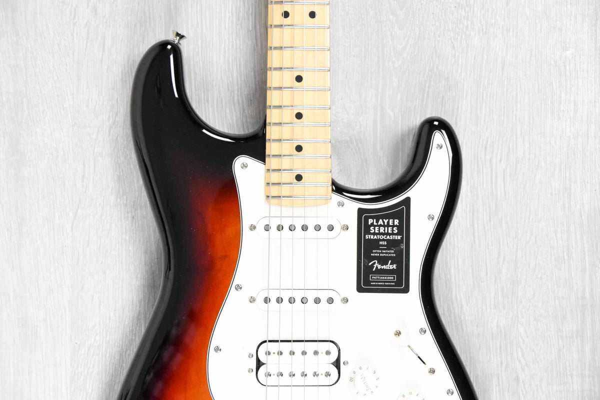 Fender Player Stratocaster HSS 3-Color Sunburst MN