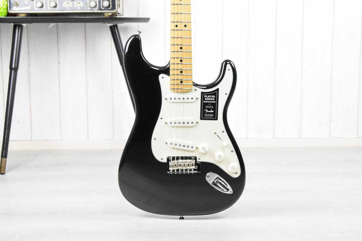 Fender Player Stratocaster Black MN