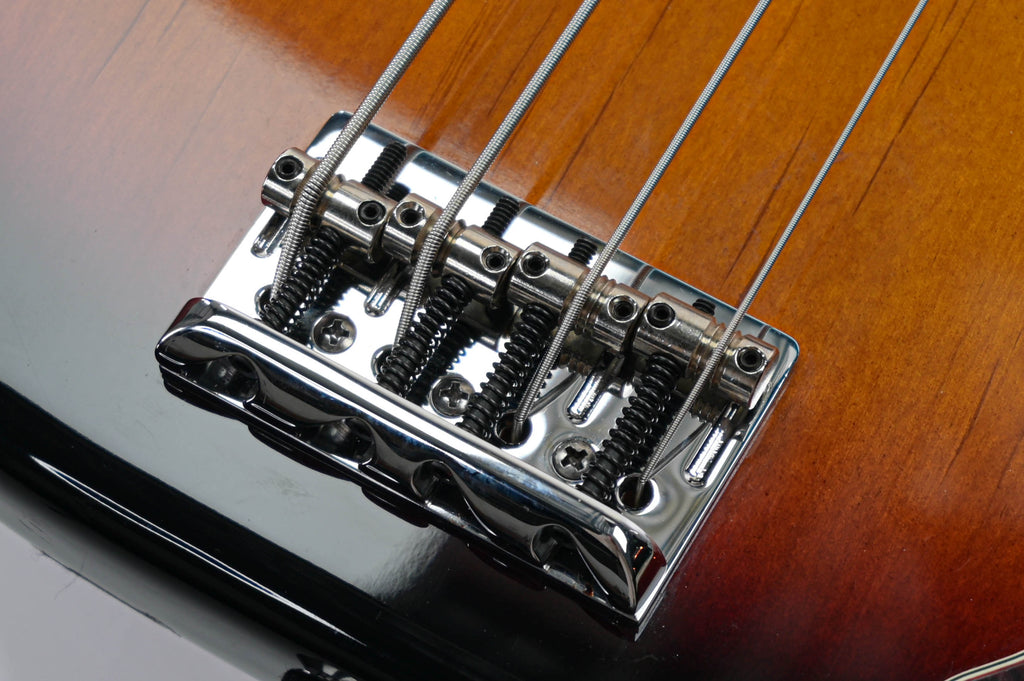 Fender American Standard Precision Bass 3 tone sunburst 2012