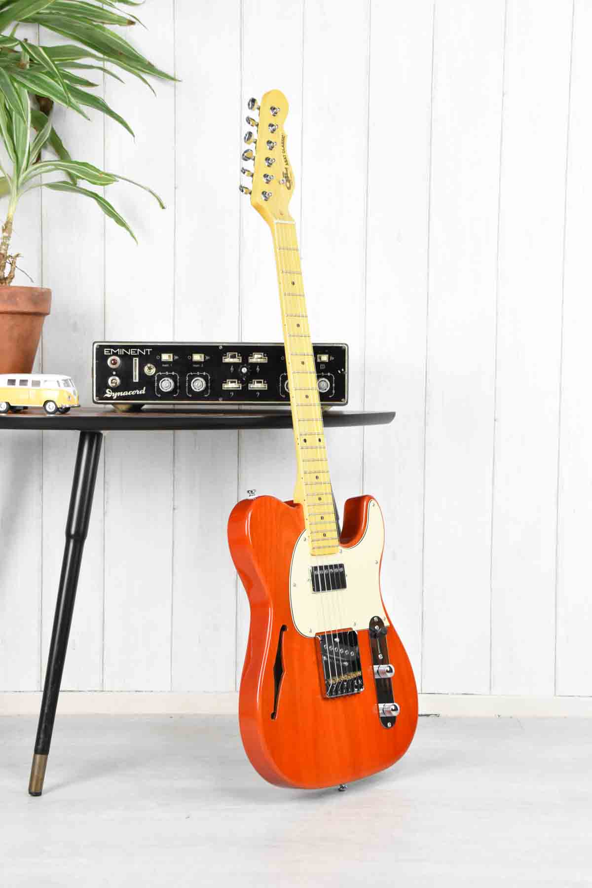 G&L Tribute ASAT Classic Bluesboy Semi Hollow - Clear Orange