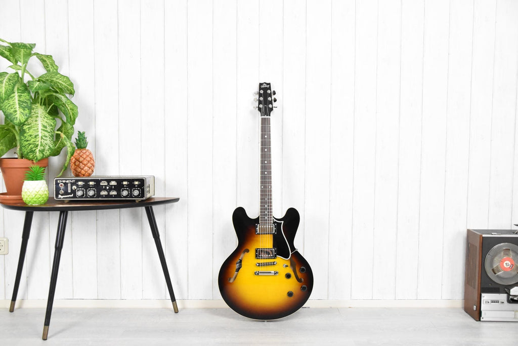 Heritage H-535 Original Sunburst w/case