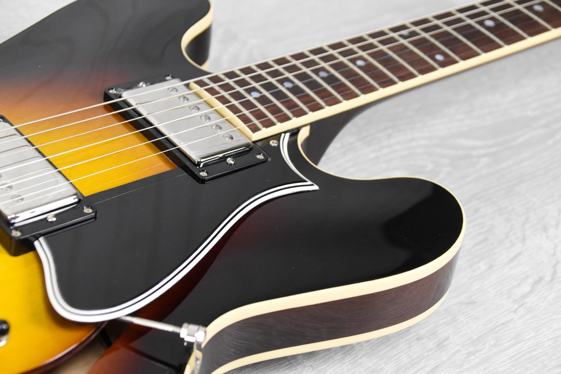 Heritage H-535 Original Sunburst w/case