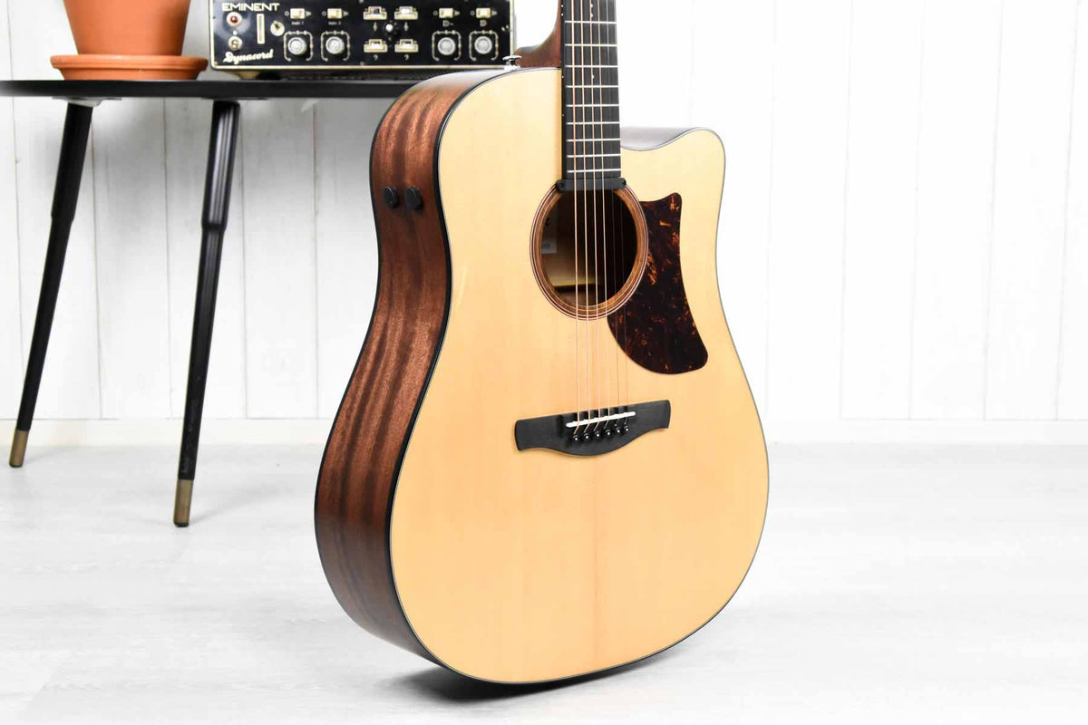Ibanez AAD300CE-LGS Advanced, Natural Low Gloss Semi-Akoestische Western gitaar