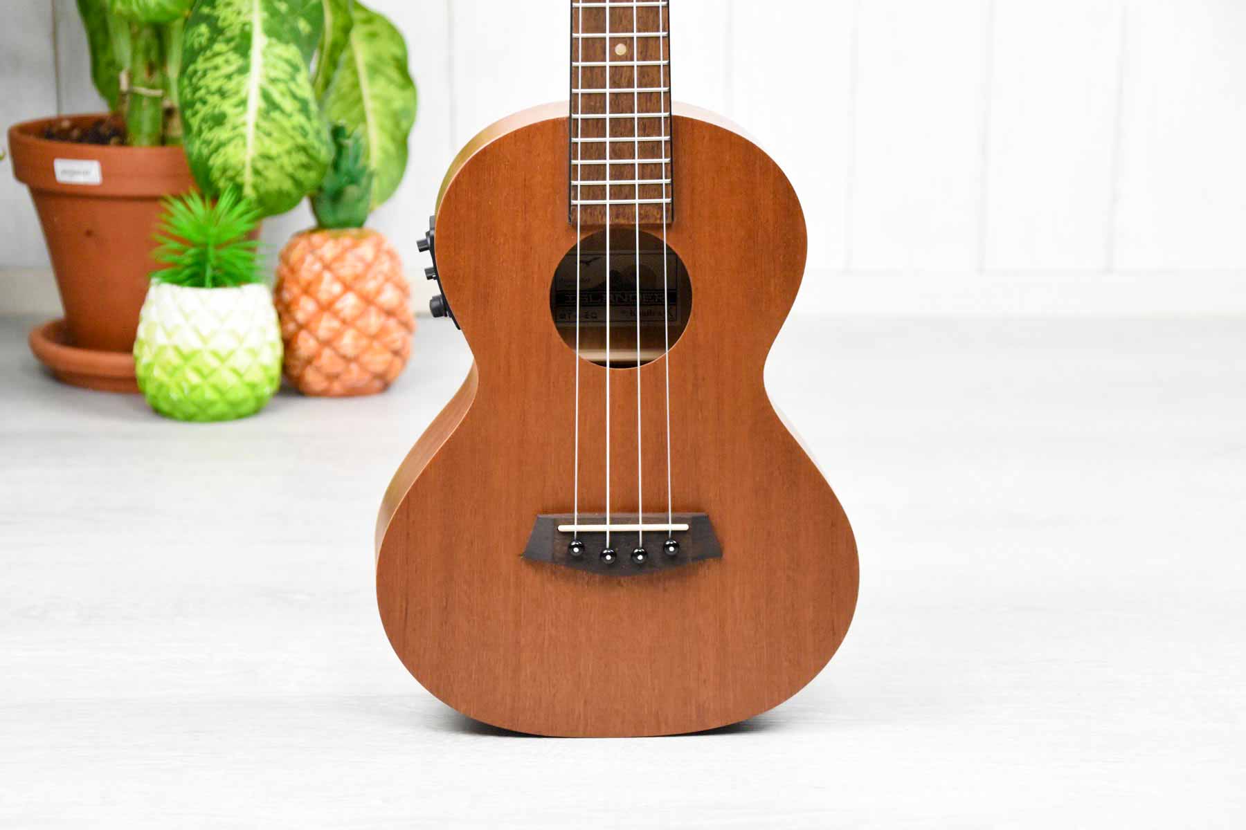 Islander MT-4 EQ Tenor Ukulele Mahogany