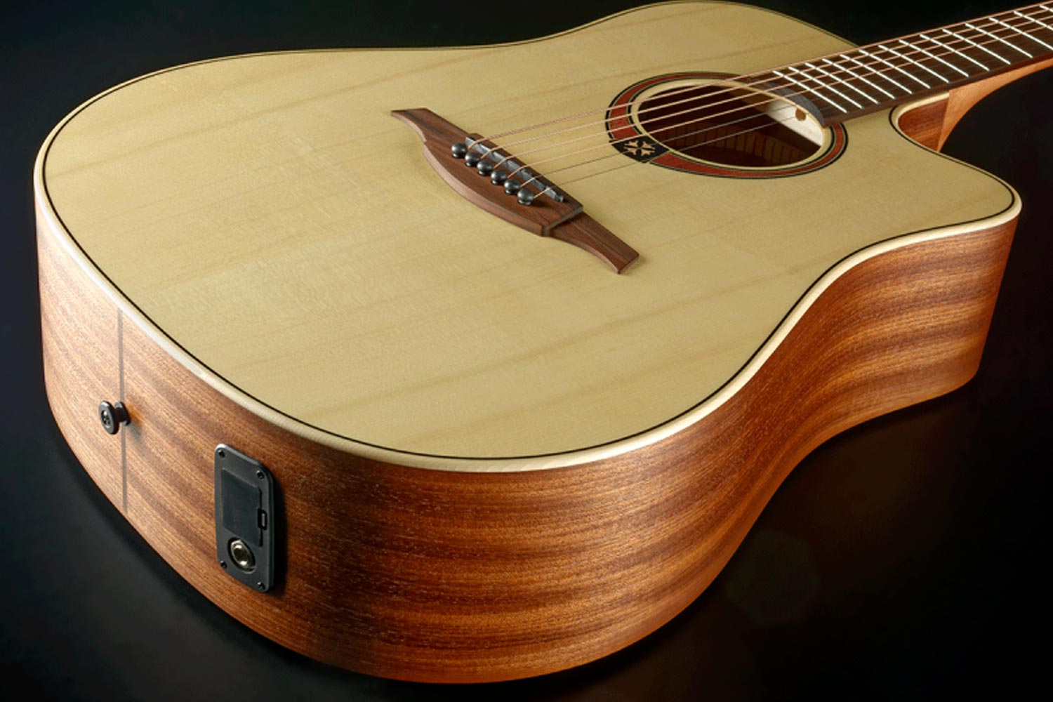 LAG T70DCE Dreadnought Semi-Akoestische gitaar