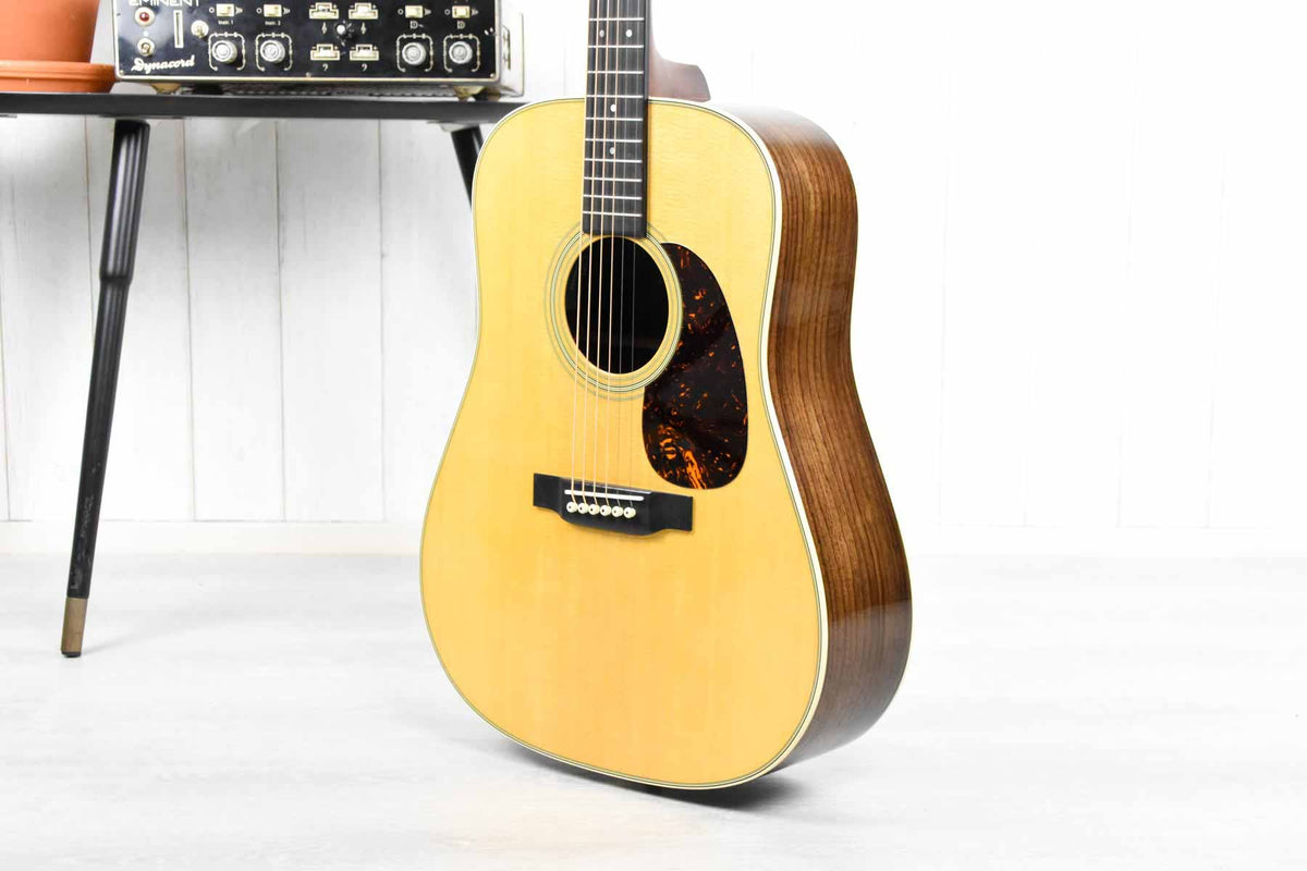 Martin D-28E Semi akoestische western gitaar