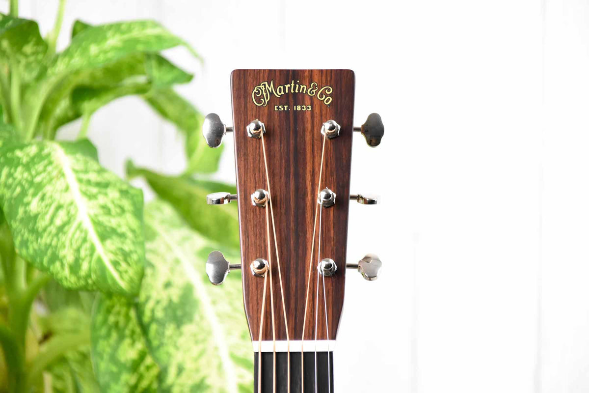 Martin D-28E Semi akoestische western gitaar