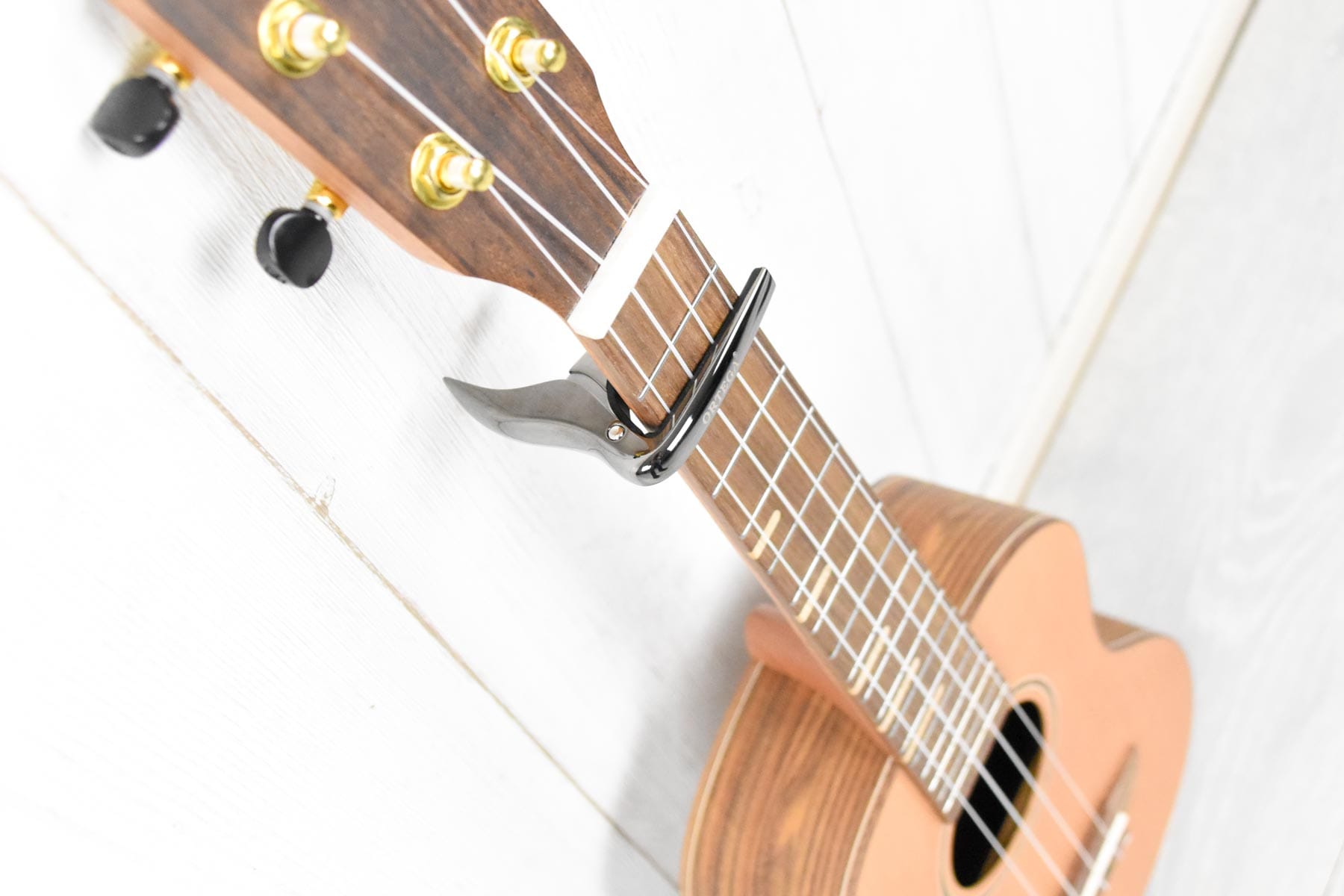 Ortega Ukelele Capo Black-Chrome