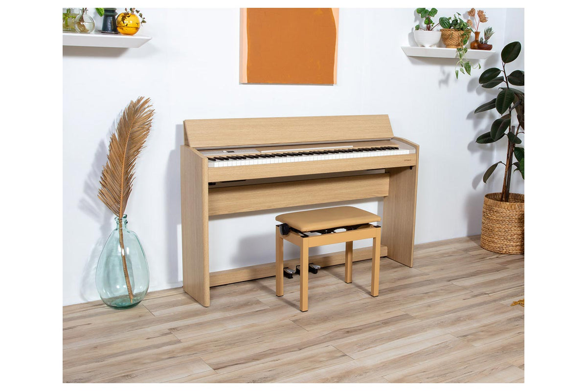 Roland F701-LA Light Oak