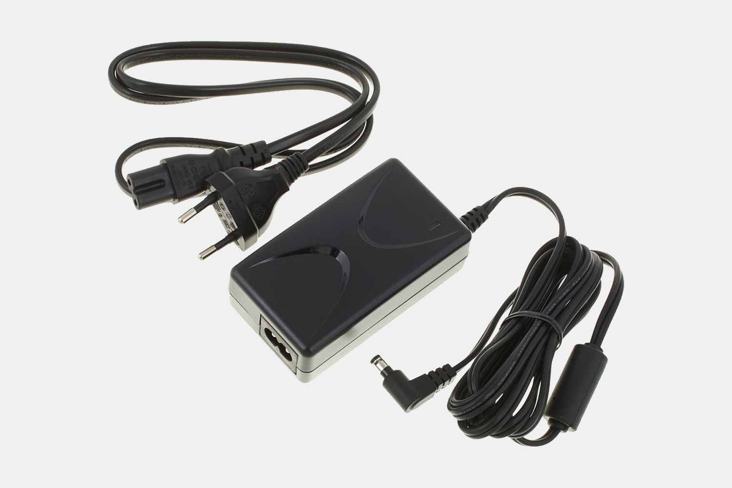 Roland PSB-1U 9V Adapter (5430776823972)