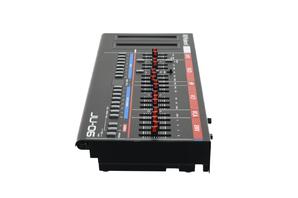 Roland JU-06 (Pre-owned)