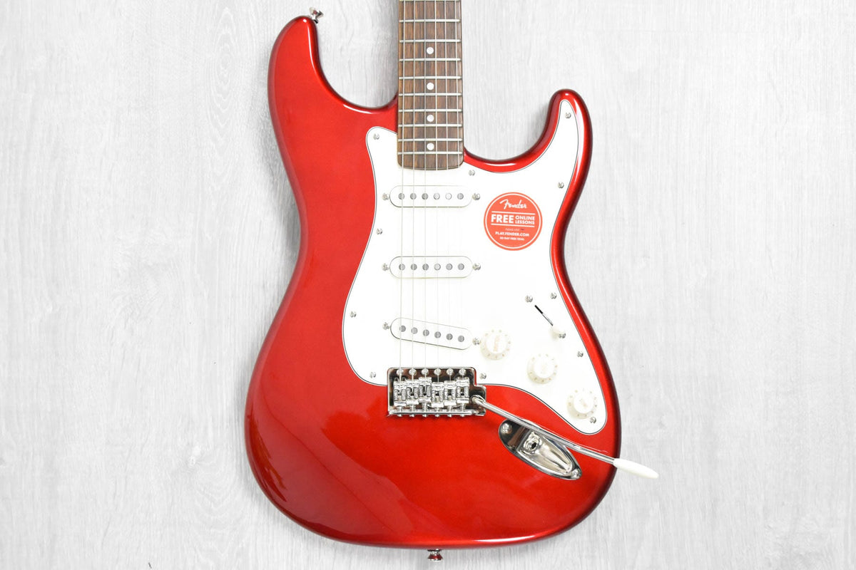 Squier Classic Vibe 60&#39;s stratocaster Candy Apple Red