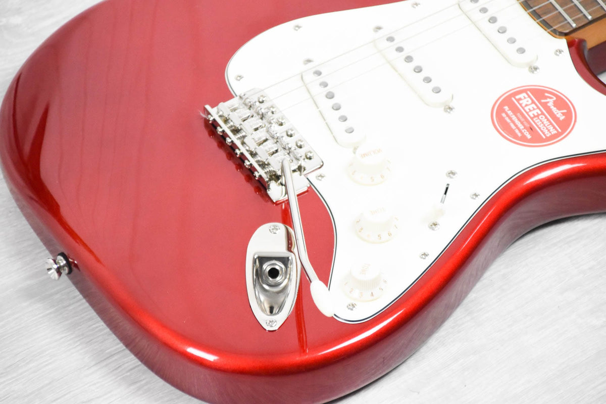 Squier Classic Vibe 60&#39;s stratocaster Candy Apple Red