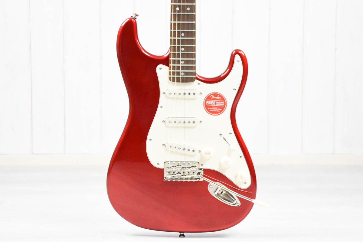 Squier Classic Vibe 60&#39;s stratocaster Candy Apple Red