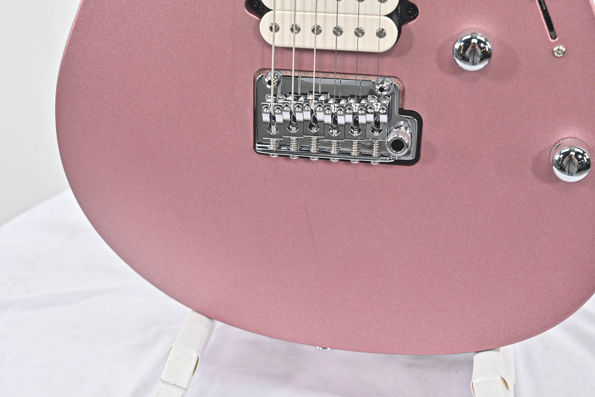 Ibanez Tim Henson TOD10 Metallic Mauve Gitaar B-stock