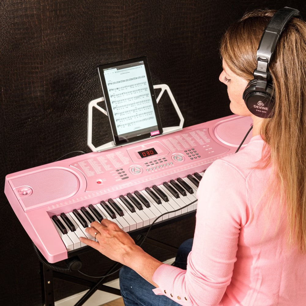 Fazley FKB-050 roze keyboard in gebruik
