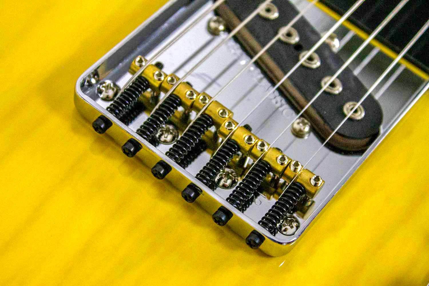 G&L Tribute ASAT Classic Butterscotch Blonde (5502151655588)