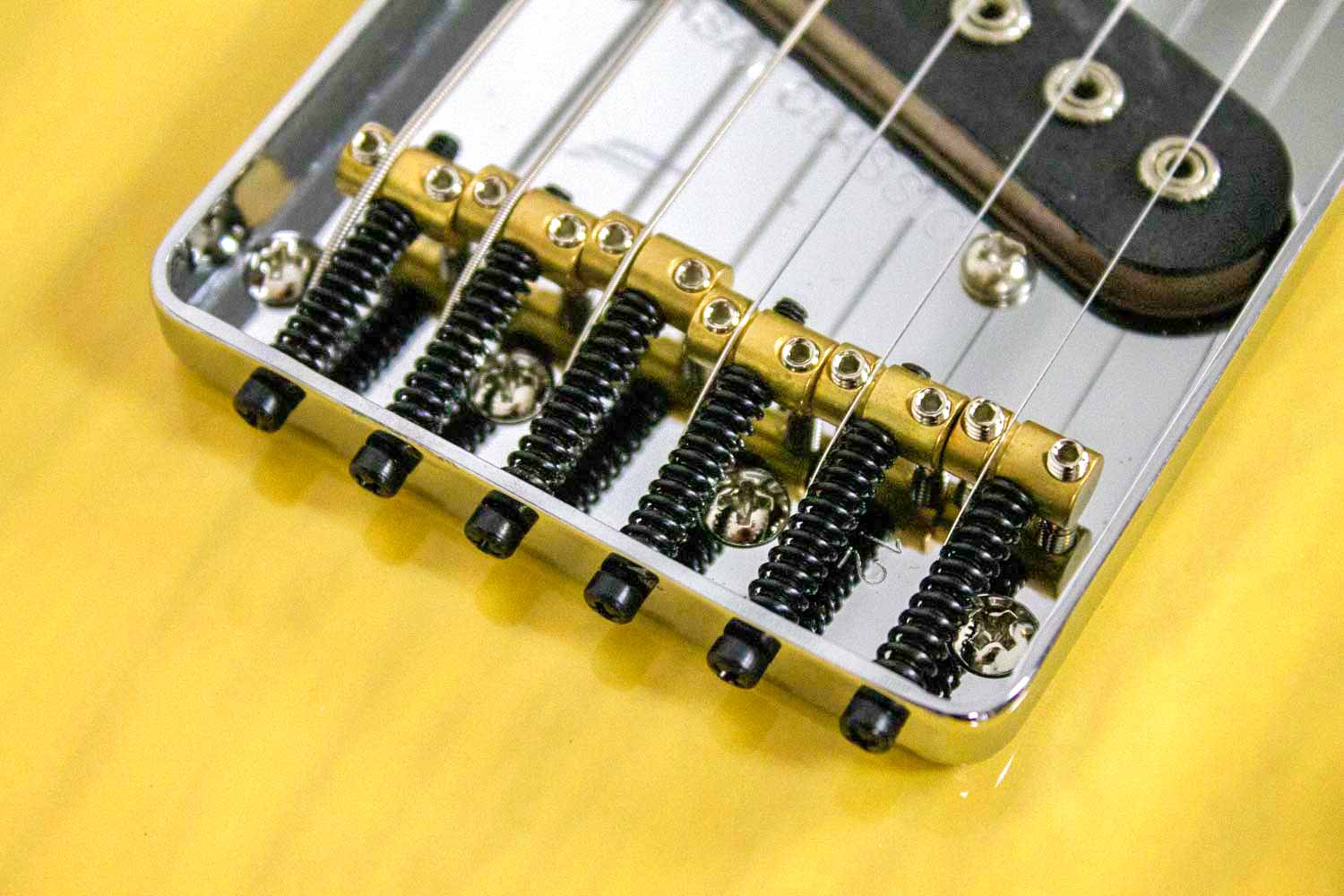 G&L Tribute ASAT Classic Butterscotch Blonde (5502151655588)