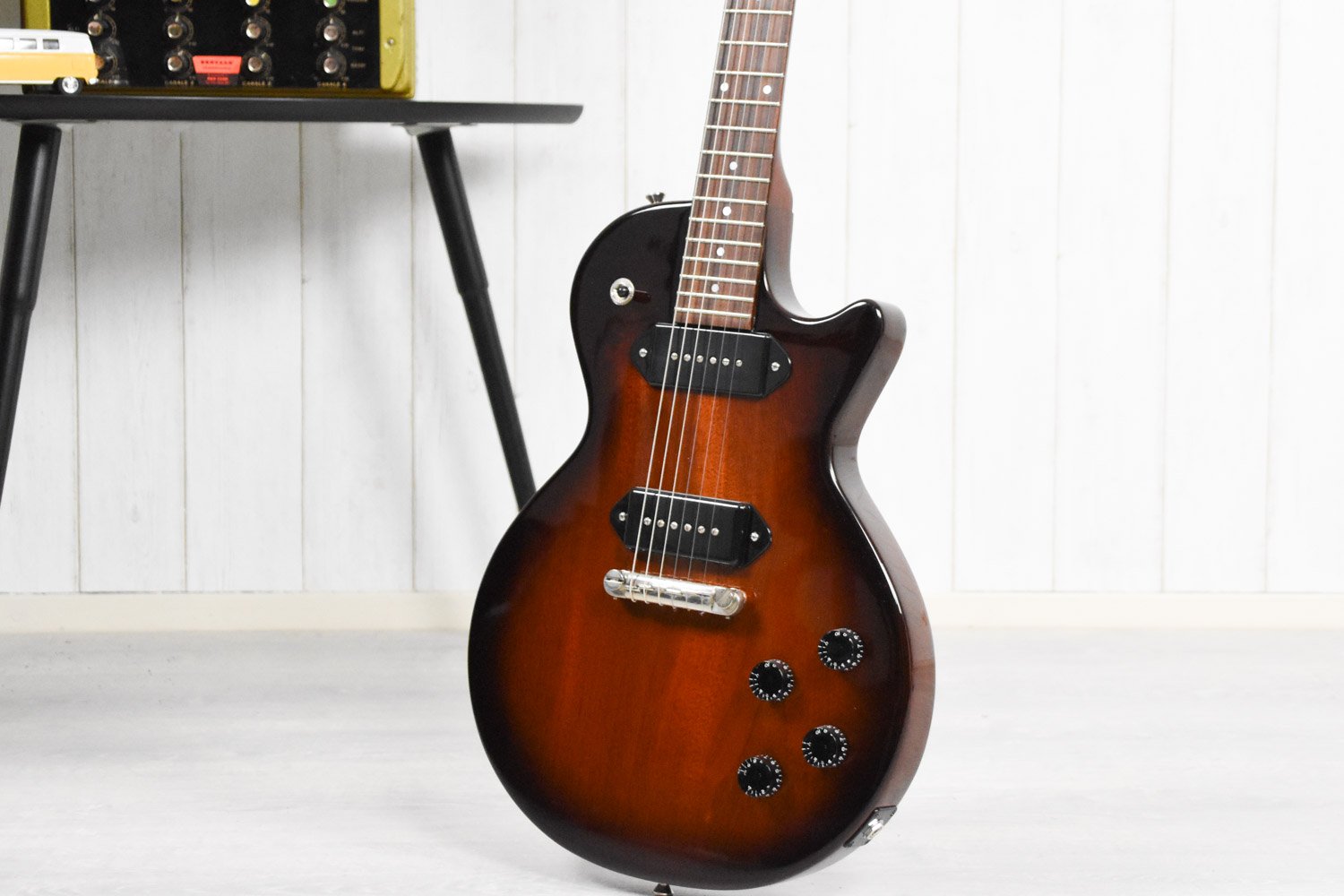 Heritage H-137 Original Sunburst (5461548761252)