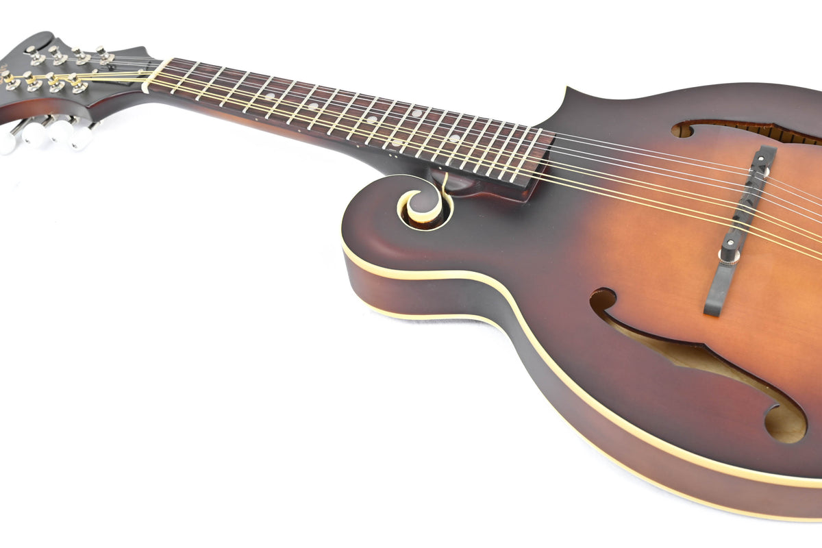 The Loar LM-310-F-BRB Occasion