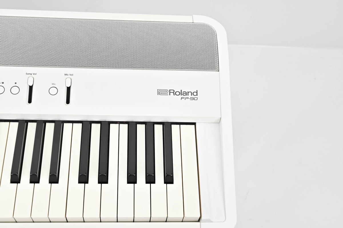 Roland FP90 White Occasion