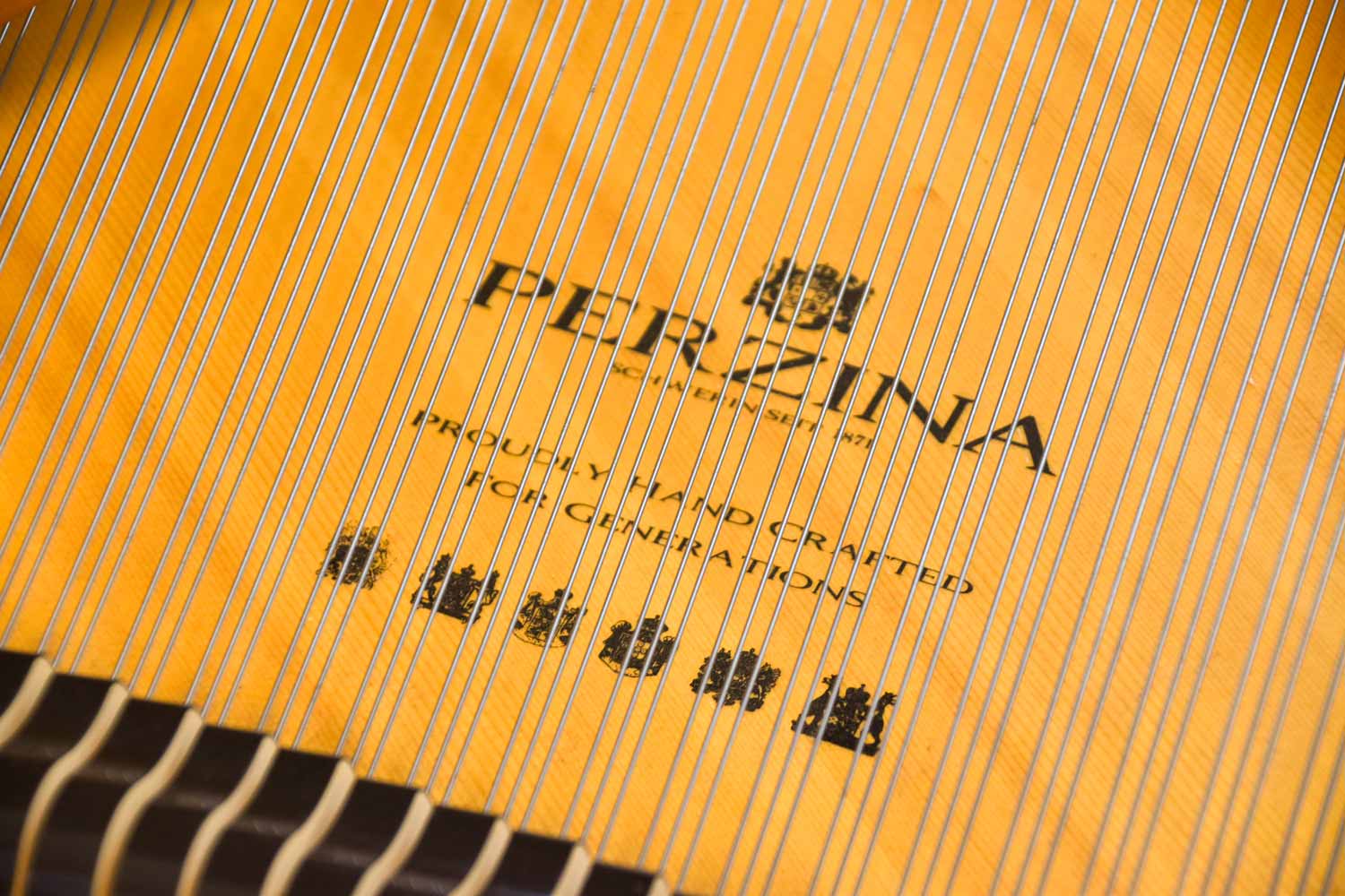 Persina GP-187 Wing White High Gloss