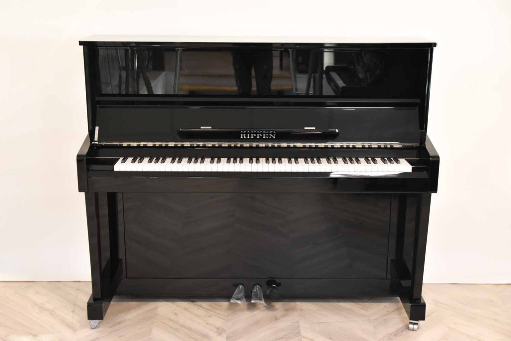Rippen E-123 Zwart Hoogglans Piano
