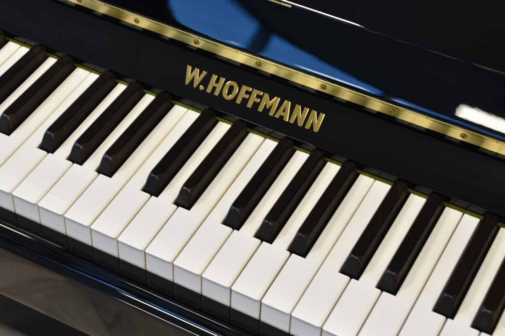 W. Hoffmann Tradition T-128 Zwart Hoogglans Piano