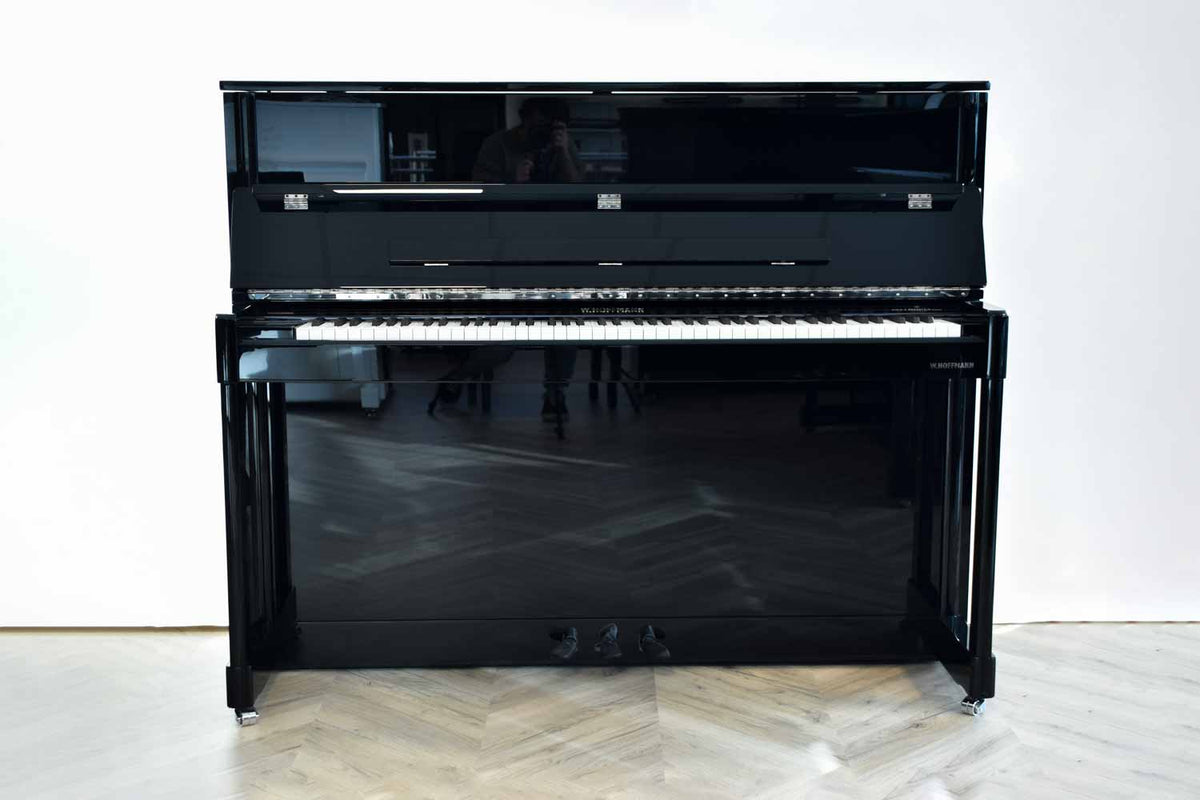 W. Hoffmann Professional P-120 Zwart Hoogglans Piano