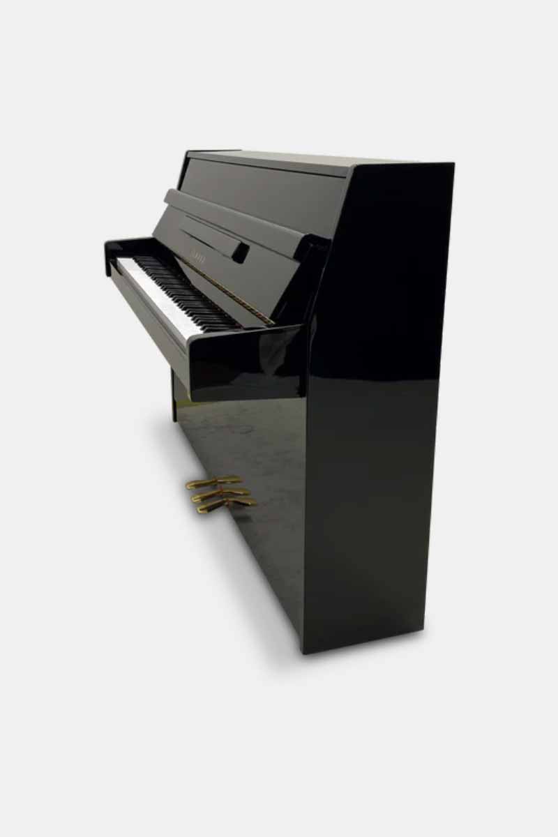 Yamaha LU-101 Hoogglans Zwart Piano